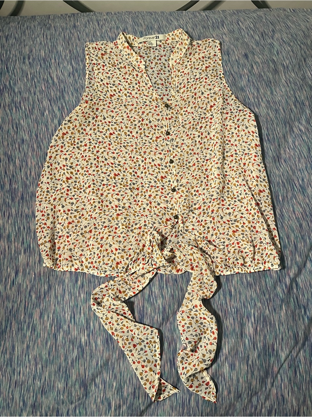 Forever 21 sleeveless floral blouse